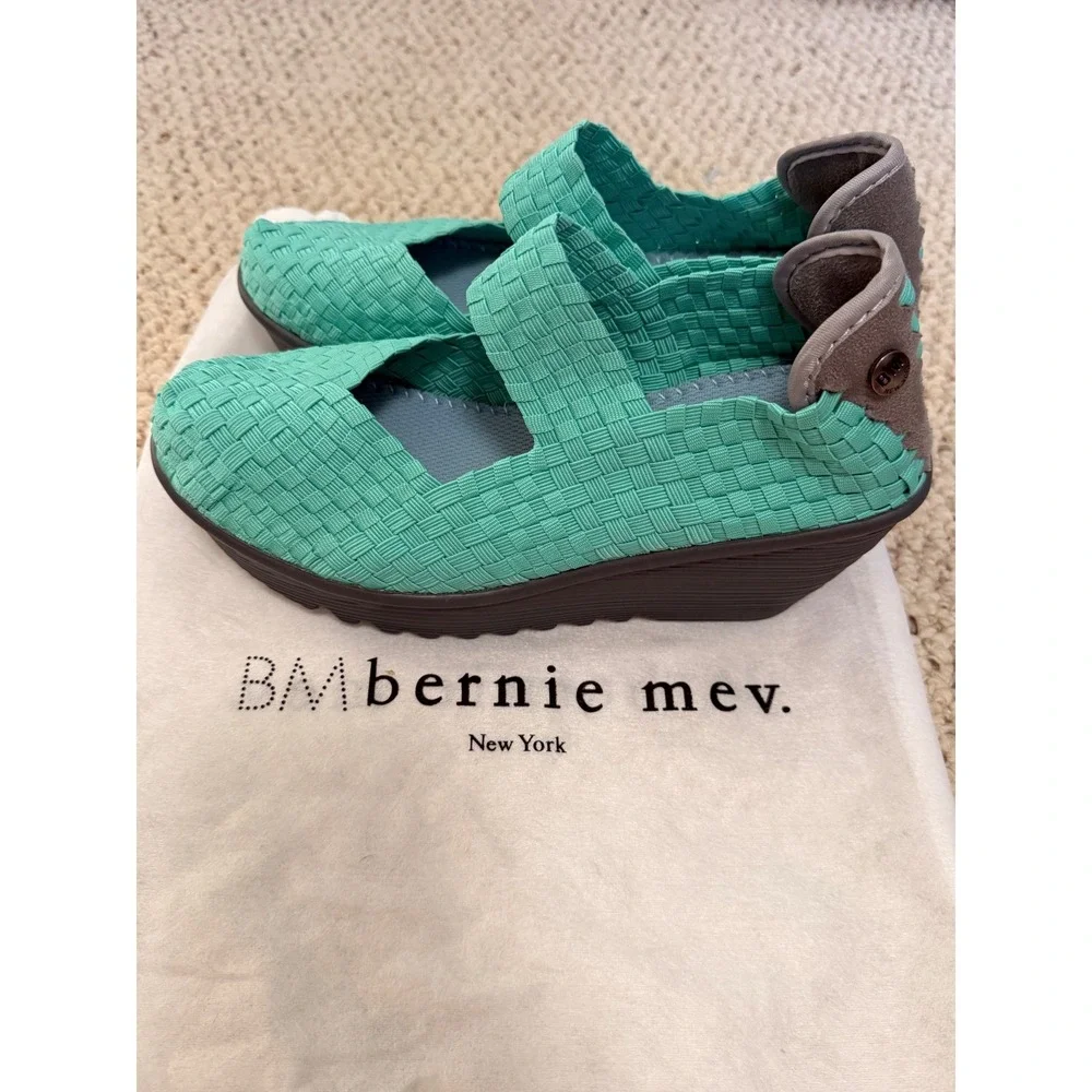 Bernie Mev Woven Wedge Sandals Mint Green Platform NWOT EU 37